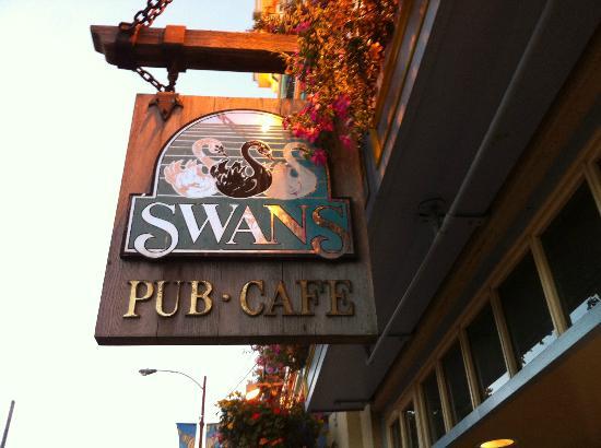 Server Demands Apology from Swans Brewpub Management